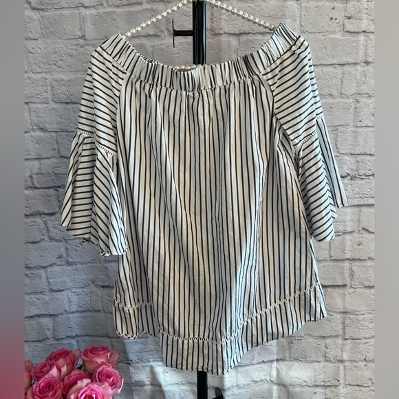 Chelsea28 Off the Shoulder High-Low Striped Top with Frilly Flowy Sleeves - XS - Picture 2 of 7